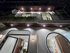 bán nhà mới hẻm 1027 huỳnh tấn phát - quận 7. hẻm thông 1113