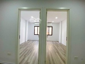 tòa nhà căn hộ dòng tiền - vừa ở vừa cho thuê nở hậu đẹp ô tô vào nhà - 7 tầng thang máy