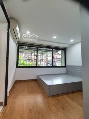 chính chủ cho thuê căn hộ tập thể kim liên, đống đa. nhà sửa đẹp