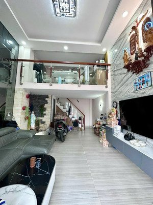 bán nhà đẹp nguyễn sơn trệt, lửng, 2 lầu, st giá 8 tỷ 2 tl