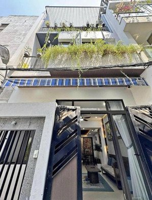 kinh doanh thiếu vốn bán nhà ngay đường số 62,thảo điền,q2.giá:7tỷ590/93m2.sổ hồng chính chủ