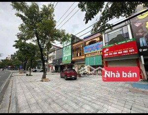 nhà 2 tầng mặt đường mê linh, đối diện quảng trường tp vĩnh yên