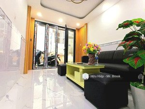 bàn nhà 3 tầng, full nội thất, nguyễn trãi, quận 5-vị trí vàng kinh doanh thời trang, spa, mỹ phẩm.