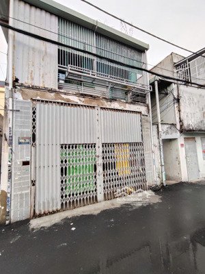 giảm 800tr bán dãy trọ 5 phòng p. tân chánh hiệp, q12 sổ hồng đầy đủ, đang cho thuê giá 5,6 tỷ