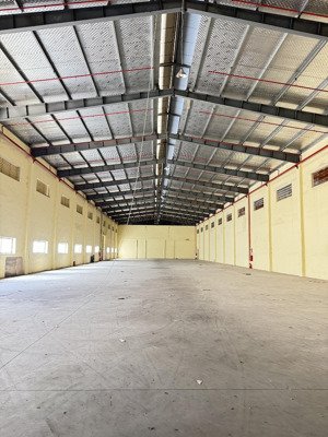 cho thuê kho xưởng tại cụm cn đan phượng. dt: 900m2, 1300m2 và 1800m2