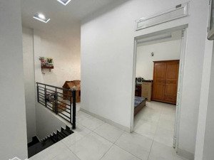 nhà cần bán,bán nhanh cho người thiện chí