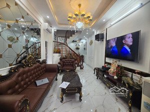 giá hời! nhà đẹp cổ nhuế, ngõ thẳng tắp, ô tô sát nhà, vài bước ra phố, 2 thoáng, ô chờ tm, 43m2*4t