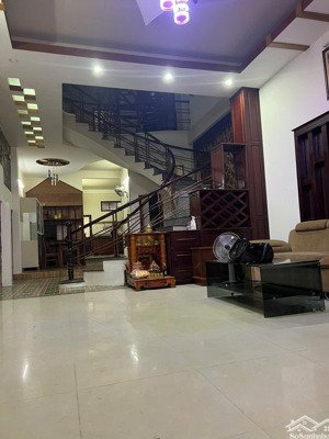 cần bán nhà 3 tầng mặt đường khúc hạo, sơn trà - đà nẵng