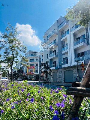 duy nhất siêu phẩm him lam bắc ninh 5 tầng giá chỉ 8.x tỷ. lh: 