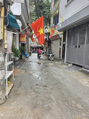 bán nhà riêng mỹ đình, dân xây, ô tô, kinh doanh, 3 thoáng, 35m, 4.5 tầng, 3 ngủ rộng.