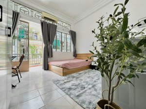 cho thuê phòng ban công máy giặt riêng ở bùi đình túy gần chợ bà chiểu giáp q1 ở bình thạnh