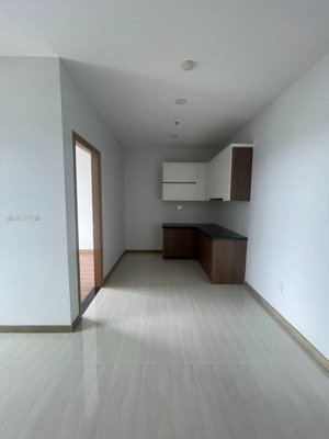 bán 2pn bcons bee căn góc 55m2 giá 1,95 tỷ, sổ sẵn, nhận nhà ở ngay. lh 