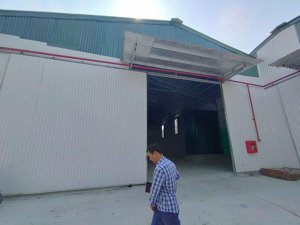 cho thuê kho đường 442, hoài đức. dt 720m2 cao 8m, điện 3fa, pccc, xe công đỗ cửa. giá 60k/m2