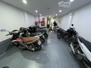 căn hộ dịch vụ mỹ đình 9 tầng thang máy full đồ mặt phố kinh doanh sầm uất- ô tô đỗ - nhỉnh 16tỷ