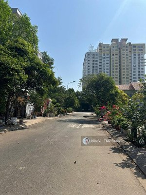 bán đất nền biệt thự 12x18m dự án mẫu giáo trung ương 3 đường liên phường quận 9 , giá tốt đầu tư