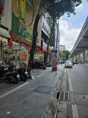 nhà mặt phố bán tại cầu giấy, 12.8 tỷ vnd, 16 m2, hàng hiếm tại hà nội!