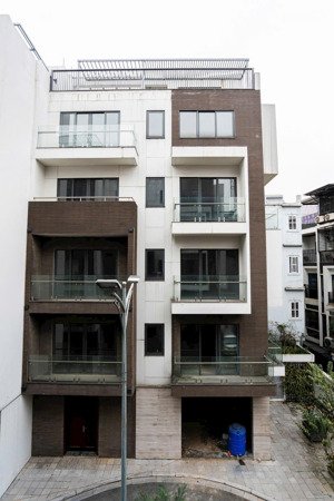 bán nhà liền kề phố ngọc lâm, sẵn sổ, xây 6 tầng, ô tô đỗ cửa, mt 7,7m