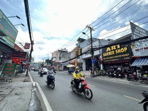 cho thuê nhà mặt tiền lê văn việt, hiệp phú. 4,5m x 24. giá 24tr/tháng