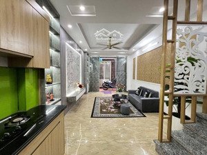 bán nhà hàng xóm kđt linh đàm vf3 đỗ cửa giá hơn 7 tỷ