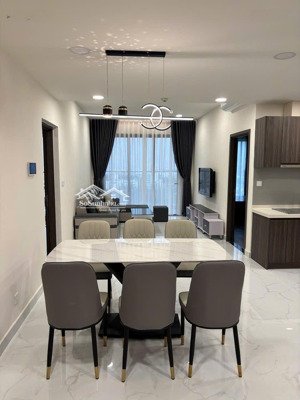 cho thuê căn hộ cc babylon.dt : 52m2,1pn,1wc.giá : 8tr/tháng.