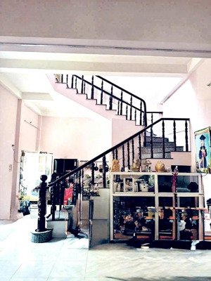 nhà đẹp trệt lầu hẻm 4m 1027 huỳnh tấn phát 5,7 tỷ tl