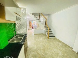 nhà lê quang định 4 tầng 32.5 m giá 4.65 tỷ