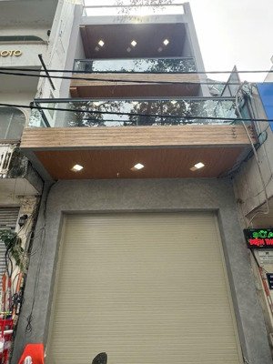 cực shock chỉ 800 triệu/m2 ngay chợ bến thành, dinh độc lập quá thơm