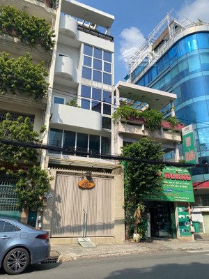 bán nhà mt huỳnh văn bánh. phường 15. quận phú nhuận. 4.9 x 19m. 1 trệt 3 tầng. giá 29 tỷ tl