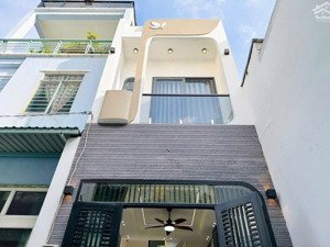 chủ kẹt tiền cần bán gấp nhà bùi đình tuý bình thạnh hcm giá 2ty.dt 3,5mx11m hẻm oto