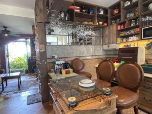 chính chủ bán nhà lô góc - phân lô - hoàng quốc việt