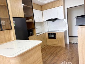 cho thuê căn 2pn full nội thất the sun avenue