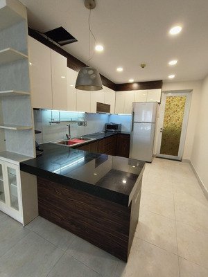 cho thuê căn hộ hùng vương plaza, 130m2, 3pn, 2wc - chính chủ, giá 18 triệu/tháng