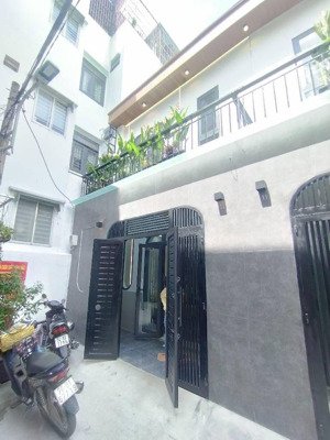 bán nhà hxh .70m (9.4 x 8 ) giá 7.68 tỷ p9 phạm văn chiêu gò vấp.