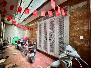 bán nhà trung tâm tứ hiệp, nhà đẹp xây cốt thép bê tông chắc chắn