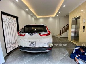 hiếm! nhà cực đẹp 42m2x7t thang máy. ngõ thông kđt ciputra, ô tô vào nhà phố xuân la, phú thượng.