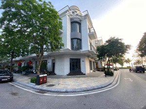 căn góc thô cực hiếm mặt biển hạ long