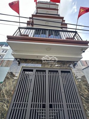 bán nhà văn hội 51m2,5 tầng, ô tô vào nhà, ngõ thông, ở ngay, giá tốt vẫn thương lượng.