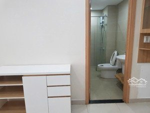 chung cư 10a trần nhật duật, q1: 3p ngủ, full nội thất, 13tr/tháng, ban công