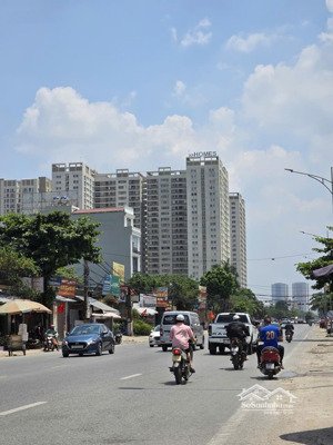 chính chủ bán đất sẵn nhà 2 tầng kinh doanh ngày đêm . mặt phố 32 hoài đức , hn . lh 