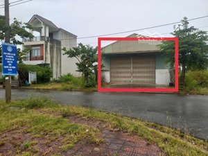 bán 2 lô = 200m tặng kèm nhà kho gần chợ điện ngọc