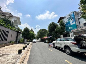 khuôn đất đẹp ngang 10m apak phù hợp để gia chủ thoả sức vẽ lên căn nhà mình mơ ước