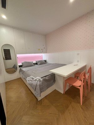 căn 3ngủ r3 royal city full nội thất đẹp chỉ #18tỷ.lh: 