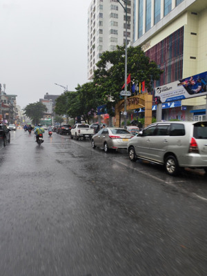 cực phẩm có 102 giáp bát mặt phố ôtô tránh kinh doanh sầm uất ngày đêm, 55m , 16ty