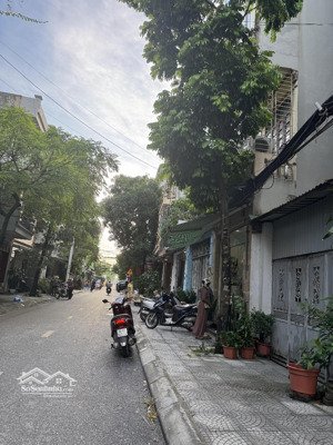 bán nhà phân lô quy hoạch rừng - vĩnh quỳnh dt 73m2*4 tầng *7.5 tỷ. trước nhà 6m ô tô dừng đỗ