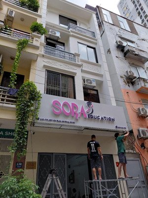 rẻ nhất kđt văn quán. 3 mặt thoáng, trục kd sầm uất. dt 68m2 - 4 tầng - mt 4.3m. giá 19.x tỷ