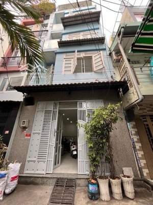 nhà 5 tầng 12 phòng ngủ trung tâm quận 10 hẻm xe hơi đang cho thuê 30 triệu/tháng