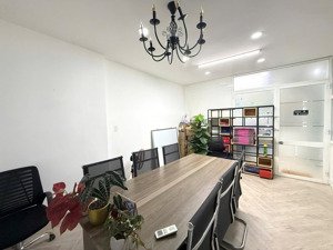 cho thuê văn phòng, mặt tiền đường tôn thất thuyết, p18, q4. giá rất tốt, 42m2 chỉ 9 triệu/tháng