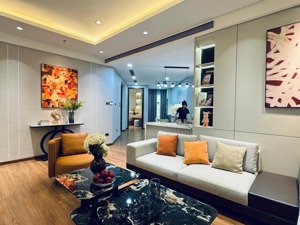 chính chủ bán căn 24t hoàng đạo thuý 130m2 chỉ 10 tỷ - 3pn full. lh: để cọc