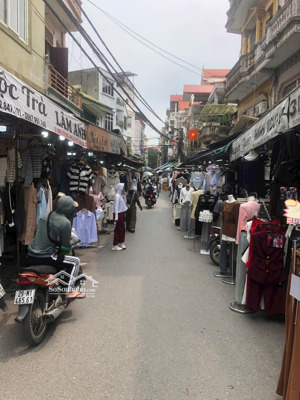 bán nhà (cấp 4)đất vàng ninh hiệp hiếm người bán