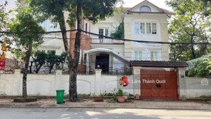 bán nhà 199f nguyễn văn hưởng, 33x18, 533m2, 1 trệt, 2 lầu, gần trường bis, 220 tỷ